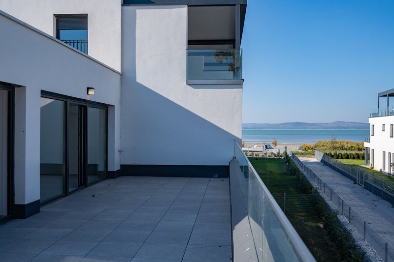 Eladó lakás, Balatonszemes — 1. fotó